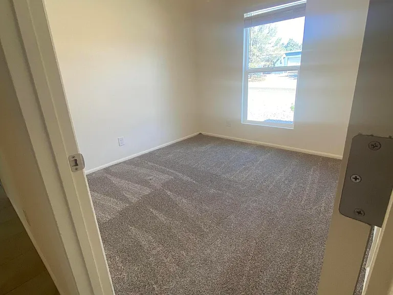 10501 Delicado Pl NE — Photo 9