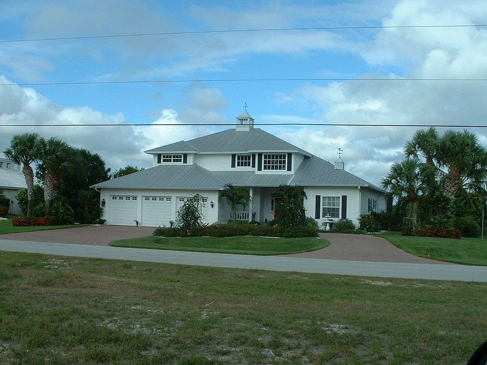 1st image of 5409 SW 28th Pl