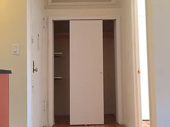 3rd image of 131 W 81st St APT 9