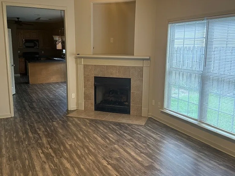 12974 Garden Creek Ln — Photo 2
