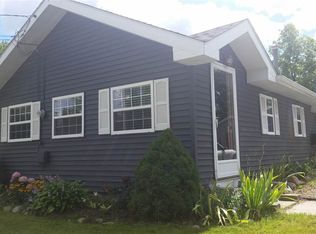 126 Clare Rd, Houghton Lake, MI 48629