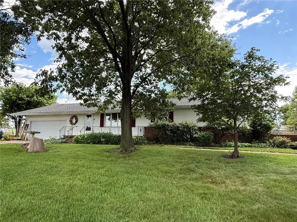 4210 N Rising Rd, Champaign, IL 61822