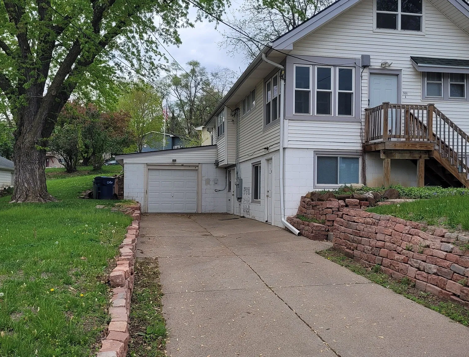 2 bed, 860 sqft, $1,195 — Photo 2