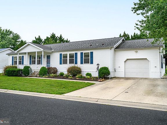 2nd image of 29 Kensington Dr