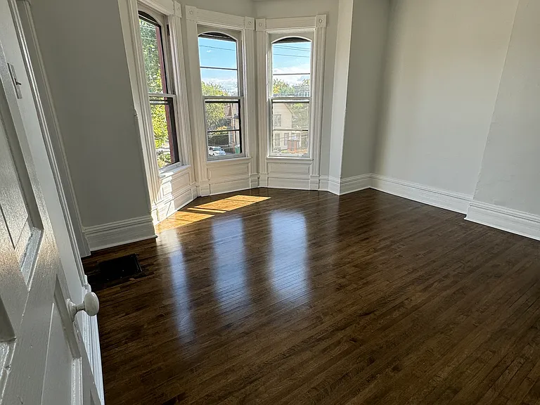 300 Douglas Ave #300 — Photo 17