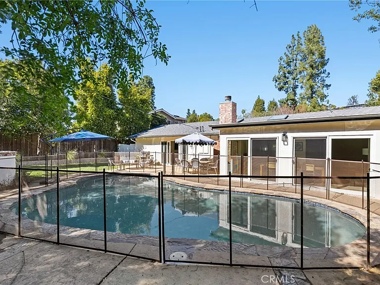 22736 Margarita Dr — Photo 33
