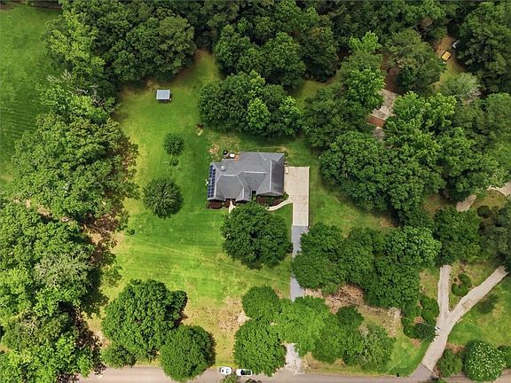 2nd image of 289 Blackwell Cemetery Rd