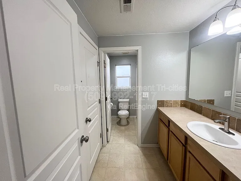 8013 W 5th Ave — Photo 9