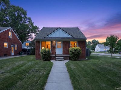 14010 Hart St, Oak Park, MI, 48237