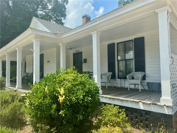 804 Caldwell St, Lumberton, NC 28358