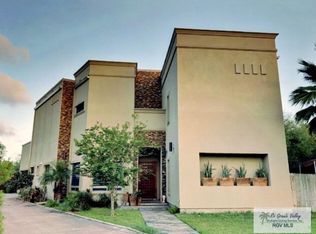44 Palmetto Cir, Brownsville, TX 78521