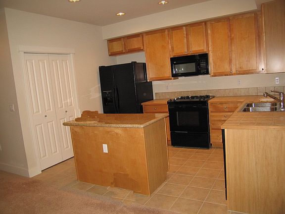 3rd image of 5597 Lakemont Blvd SE APT 1803