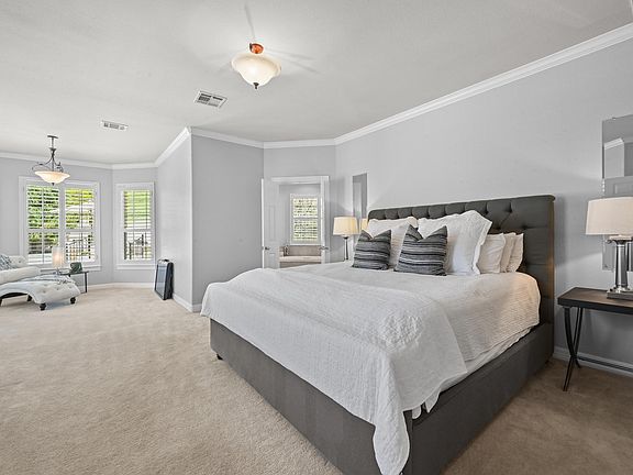 4th image of 3125 Sun Drenched Path