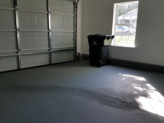 4th image of 5003 Fieldcrest Ln
