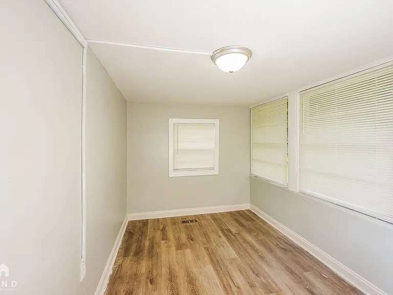 4313 Kendall Ave — Photo 13
