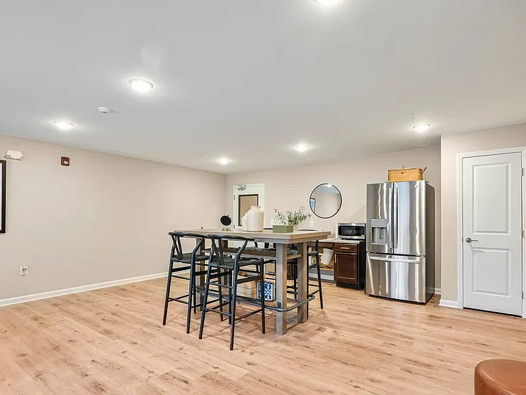 Hawkins Pointe — Photo 42