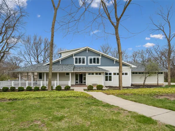 36599 River Oaks Cir, Cumming, IA 50061