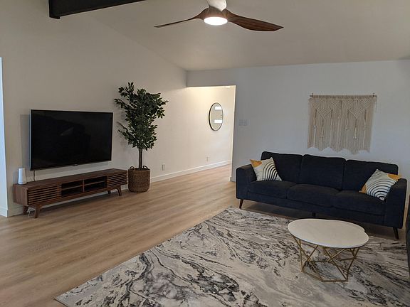 3rd image of 508 Greenway Dr