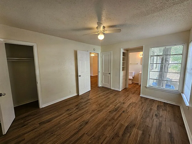 6540 Hollis Ave — Photo 5