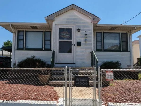 14 Brabant St, Staten Island, NY 10303