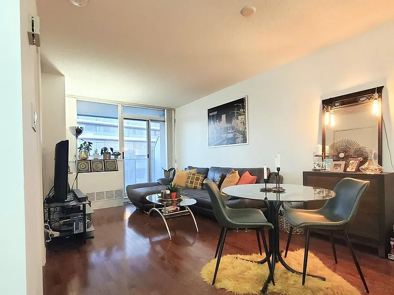 5793 Yonge St #1210 — Photo 3