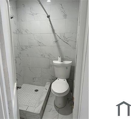 4th image of 3044 Rorer St