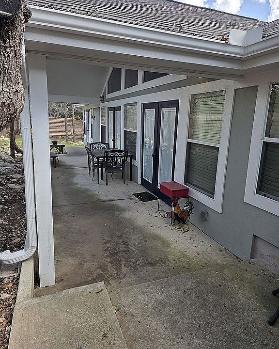 1st image of 3 Deerfield Dr APT 4