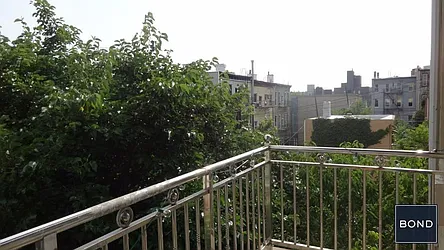 Rented by Bond New York