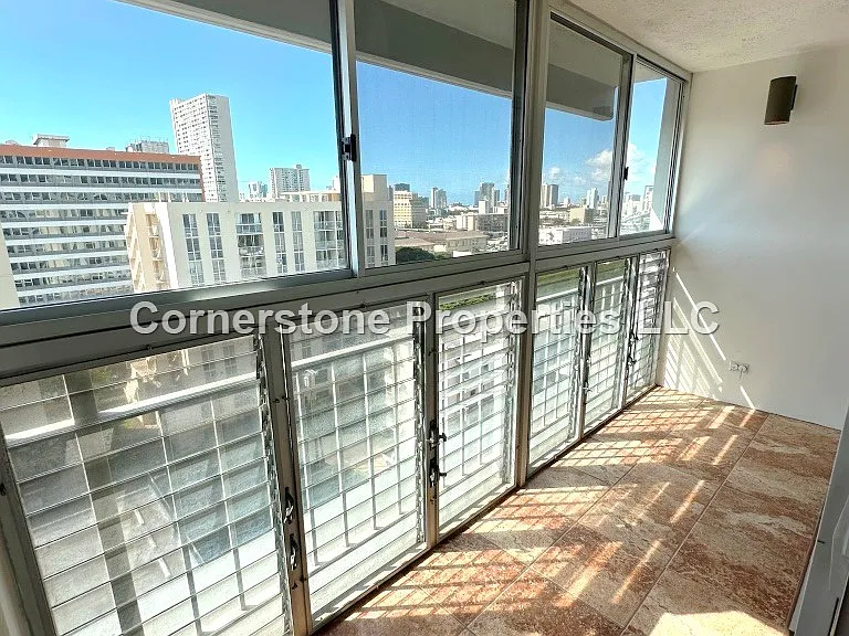 1621 Dole St #903 — Photo 11