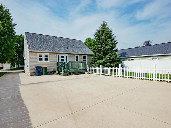4th image of 313 15th St