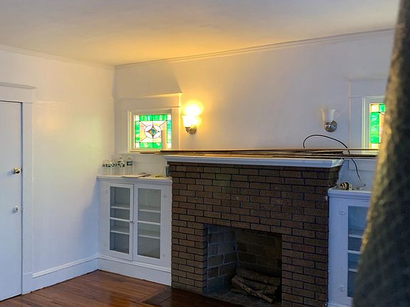 2nd image of 62 Liebel St #62