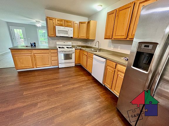5th image of 13 Boysenberry Dr #104