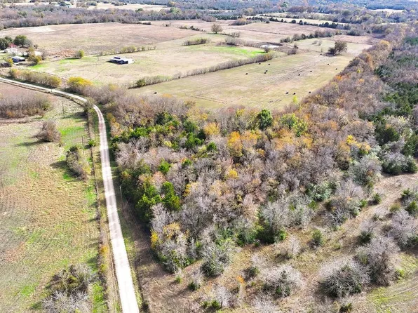 2 County Road 26720, Honey Grove, TX 75446