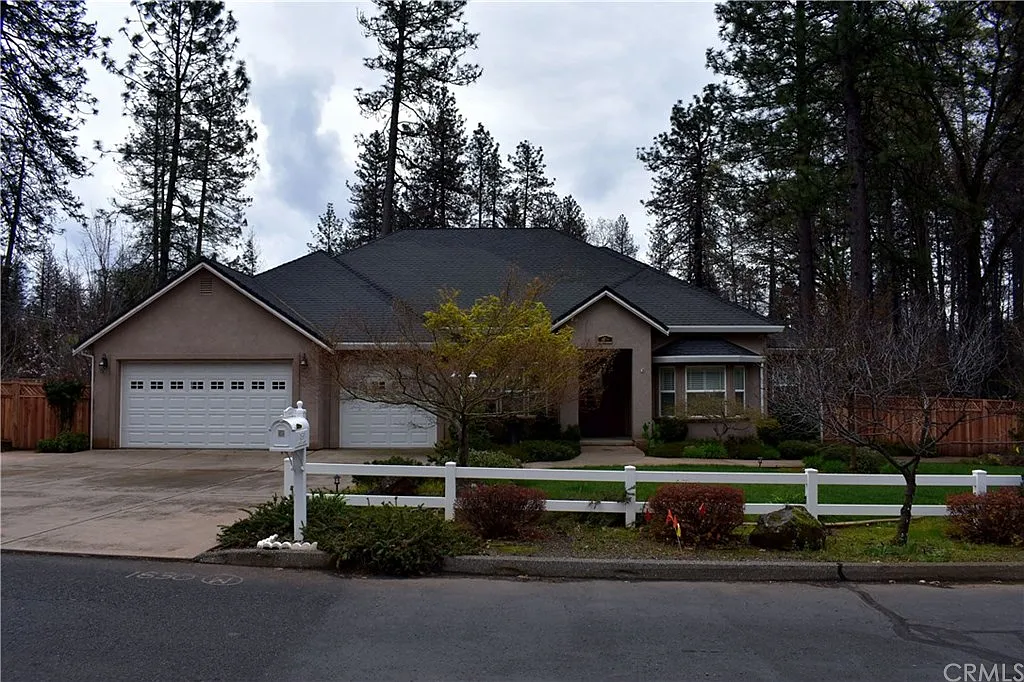 1830 Chloe Ct photo 1