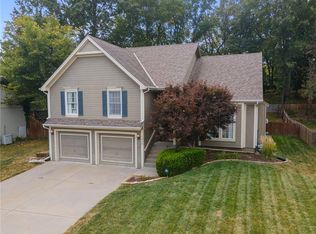 7408 N Hickory St, Kansas City, MO 64118
