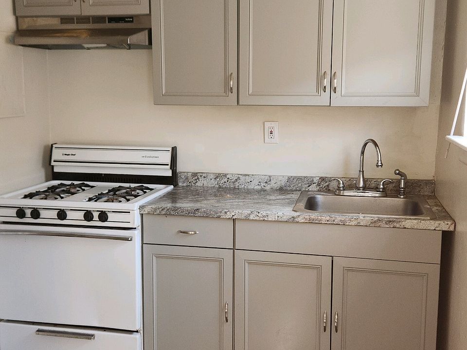 1st image of 1540 N 15th St