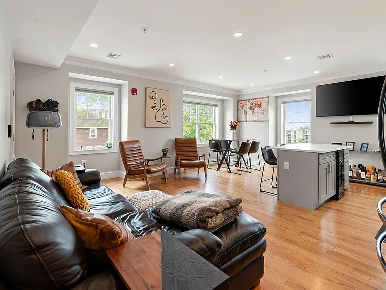 23 Bowdoin Ave #5 — Photo 7