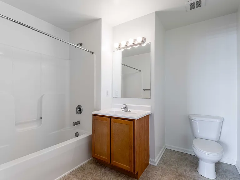 Cannon and Westover Apartment Homes — Photo 13