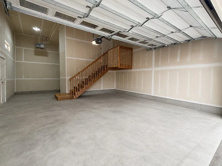 13475 Charmley Cir — Photo 31
