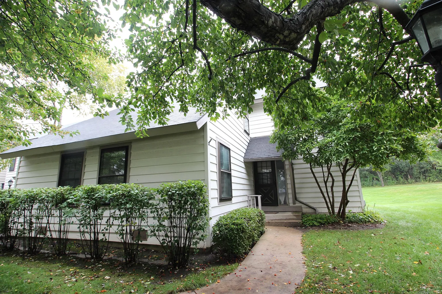 719 Colby Ct photo 1