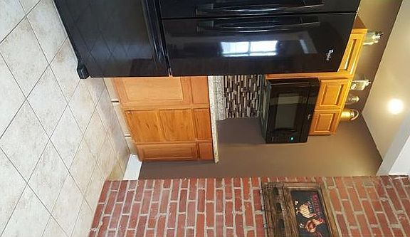 3rd image of 1124 Amherst St
