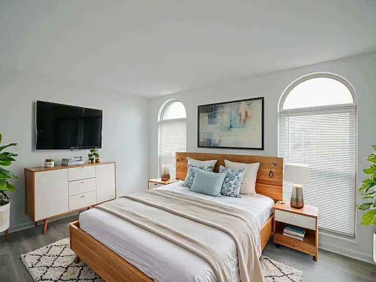 6 Canterbury Sq #301B — Photo 4