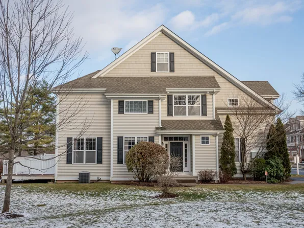 36 Park Place Circle #36, West Hartford, CT 06110