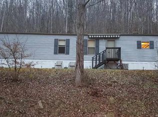 495 Billy Branch Rd, Genoa, WV 25517