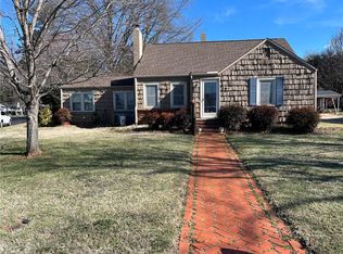401 Westover Dr, Lexington, NC 27292