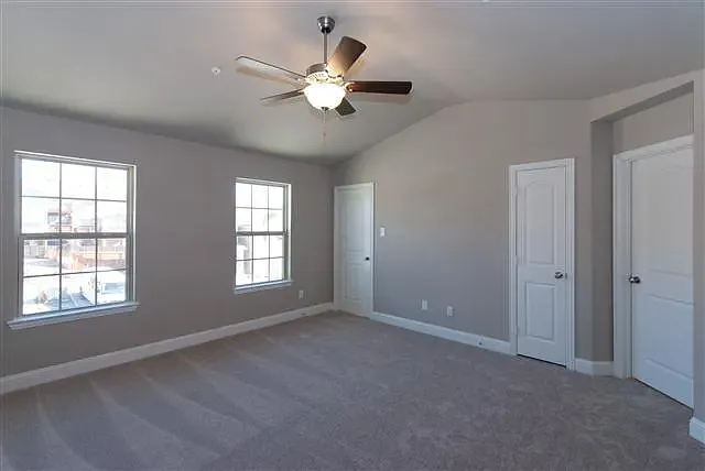 2572 Jackson Dr — Photo 7