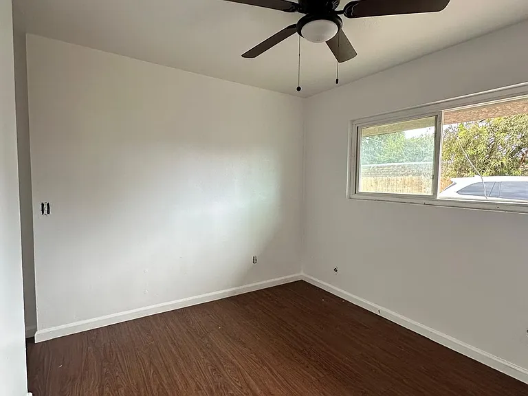 1218 Helix St #1218 — Photo 6