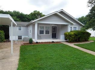202 Simpson Dr, Morganton, NC 28655