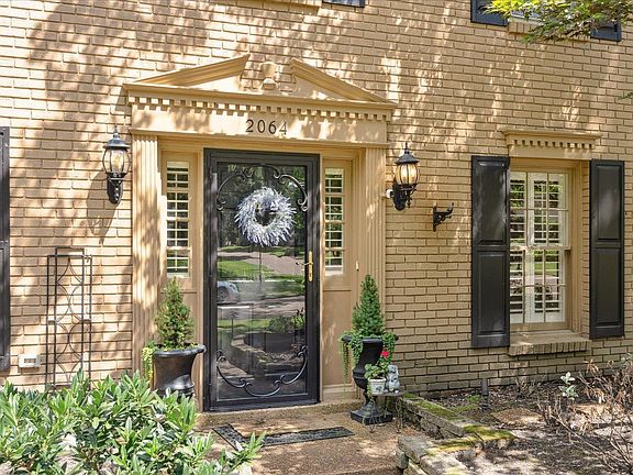 3rd image of 2064 Allen Court Dr