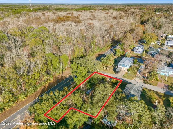 7287 Coventry Ct, Weeki Wachee, FL 34607